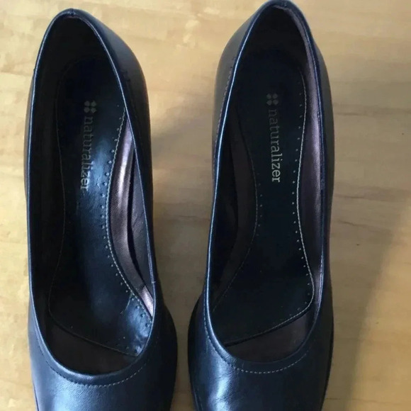 Naturalizer Black Leather Heel Chic and Comfortable Shoes Size 6.5 M US - Picture 6 of 8